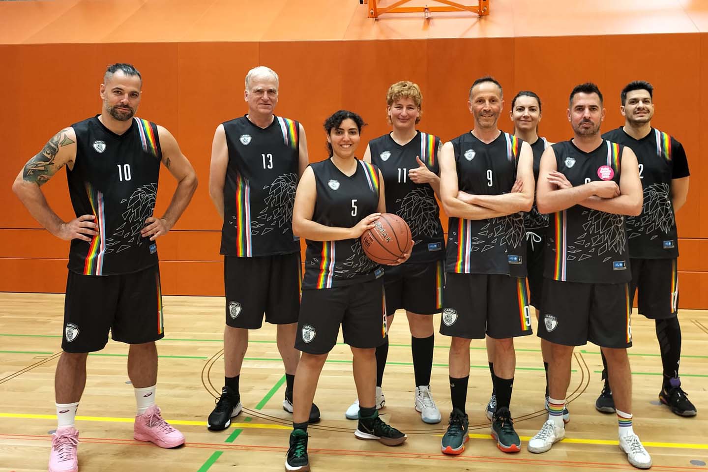 TM Basketball Team 02